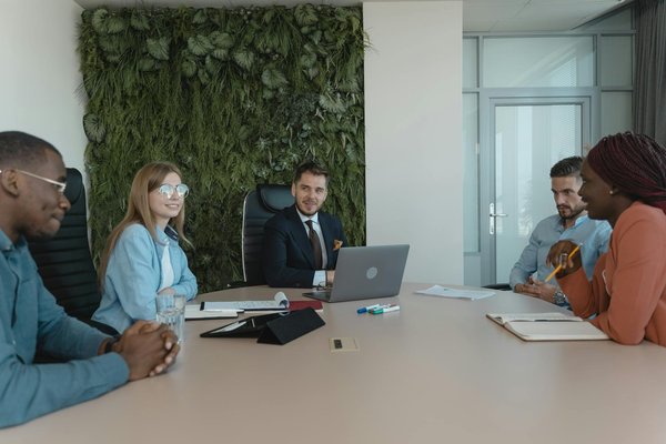 Créer du buzz pour votre restaurant : idées innovantes et efficaces